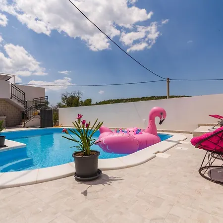 House Pako * Marina